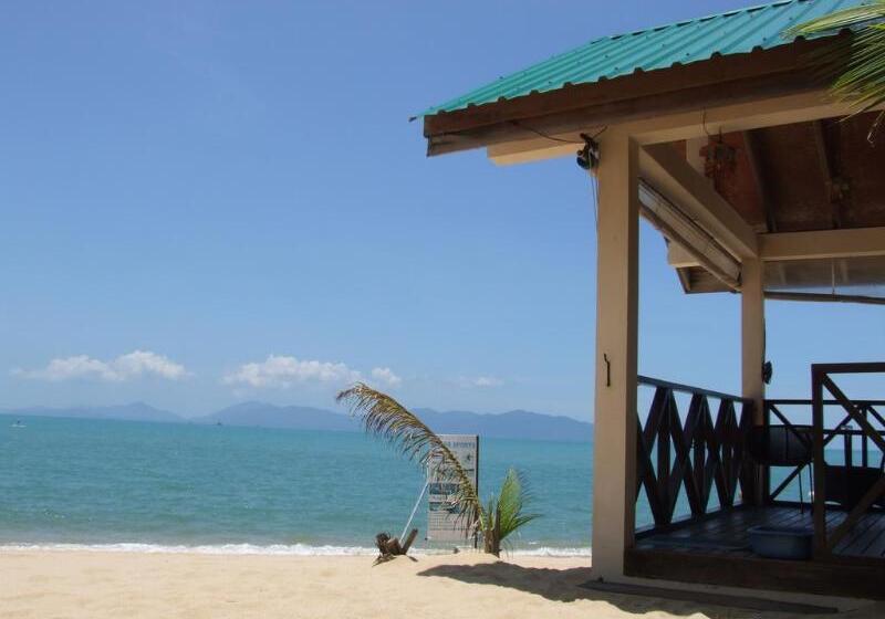 هتل Moonhut Bungalows