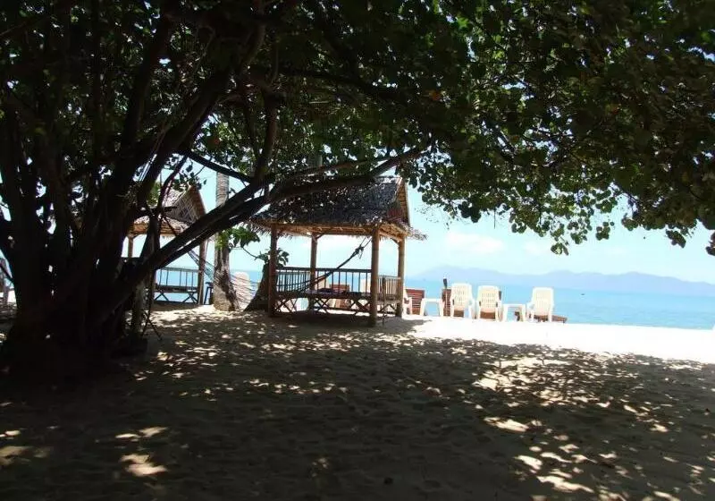 Hotelli Moonhut Bungalows