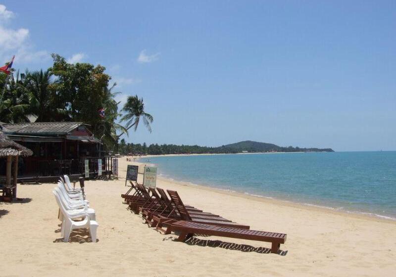 هتل Moonhut Bungalows