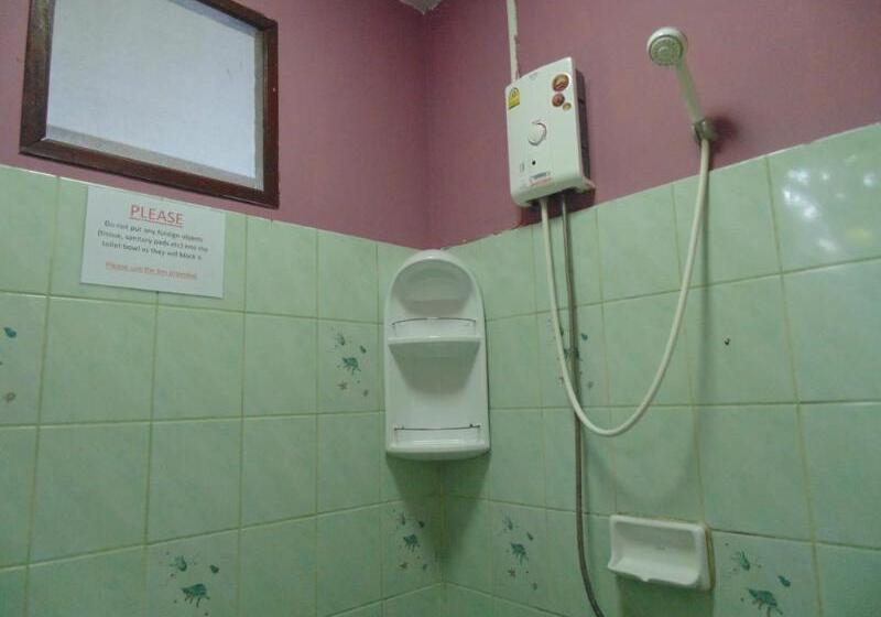 هتل Moonhut Bungalows