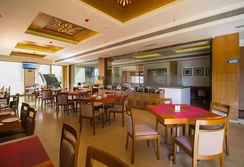 ホテル Rathi Residency