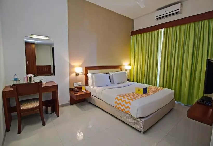 ホテル Rathi Residency