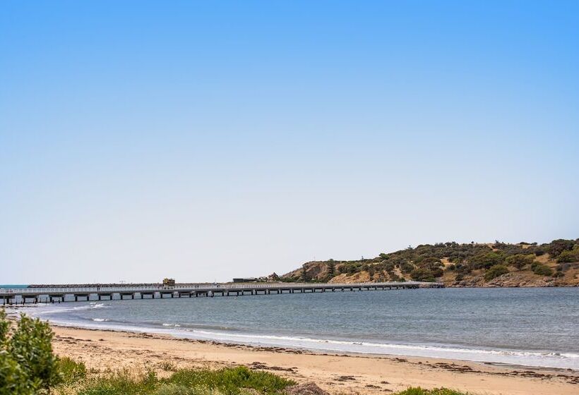 Nightcap At Hotel Victor