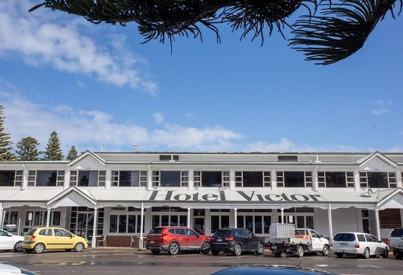 Nightcap At Hotel Victor