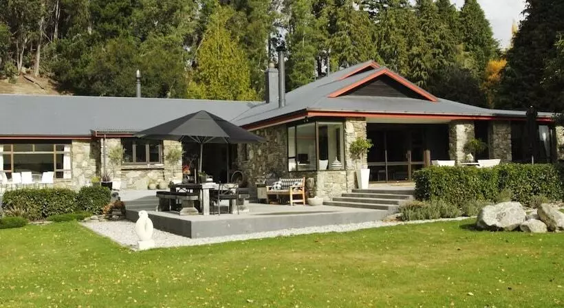 Hotelli Waiorau Homestead