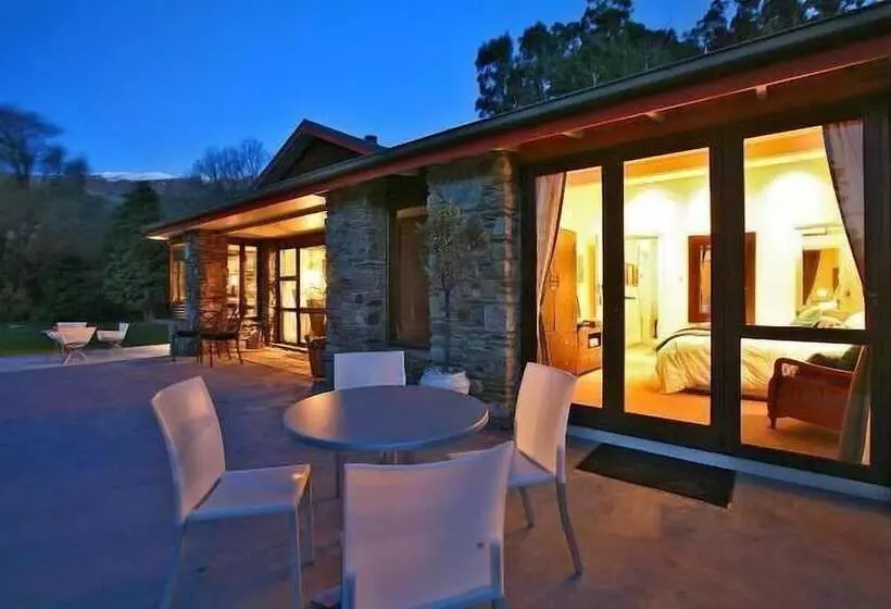 Hotelli Waiorau Homestead