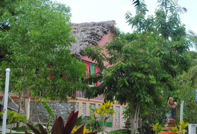 La Source Hotel & Resort