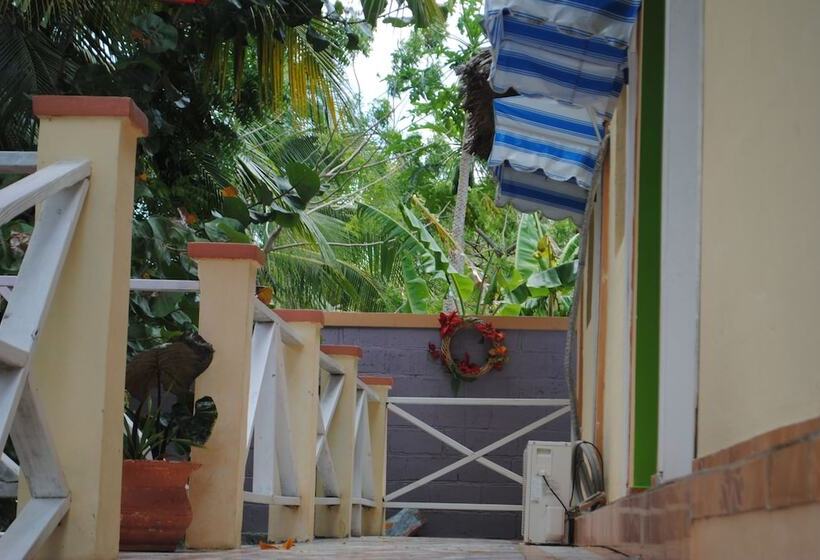 La Source Hotel & Resort