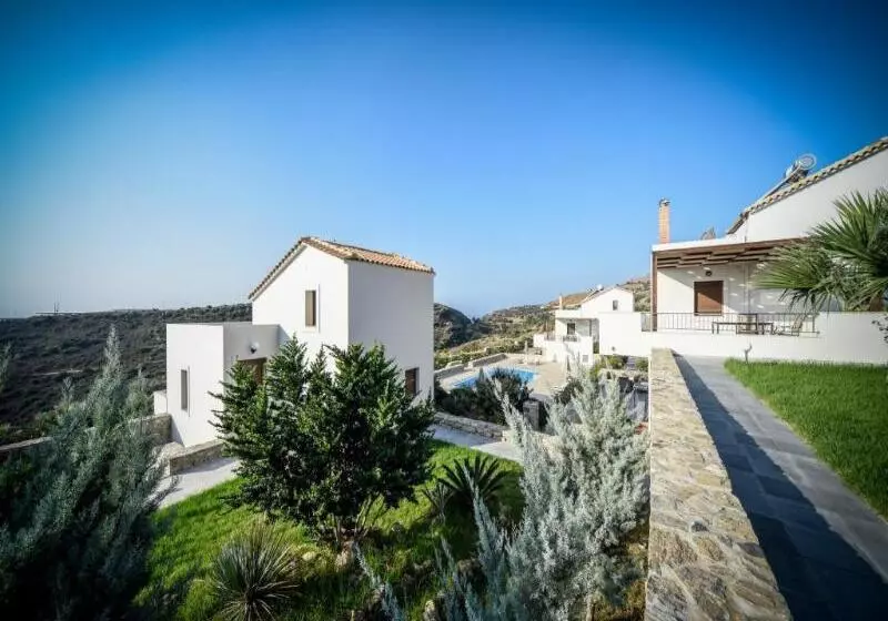 Lenikos Resort