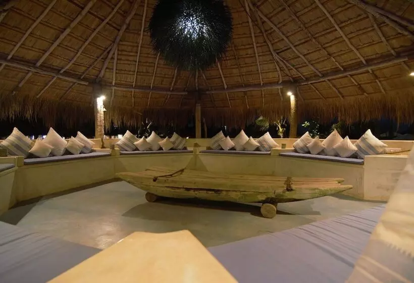 Majatalo Dolphin Beach Resort