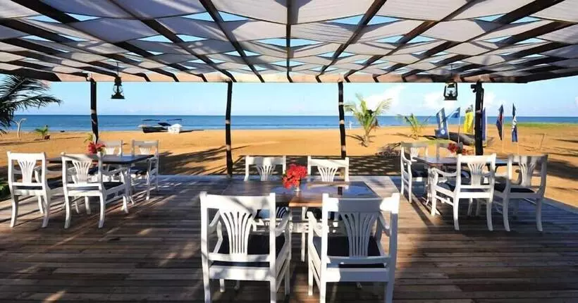 Majatalo Dolphin Beach Resort