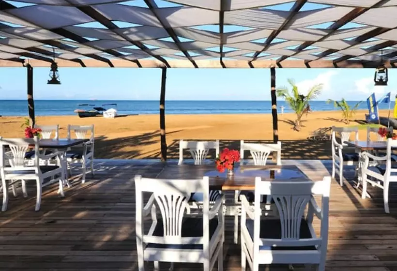 Majatalo Dolphin Beach Resort