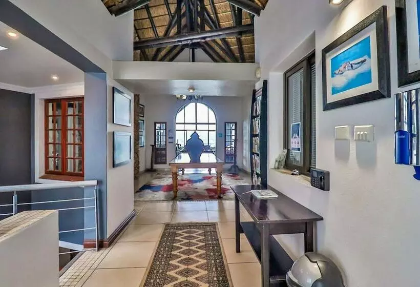 Majatalo Galagos Lodge