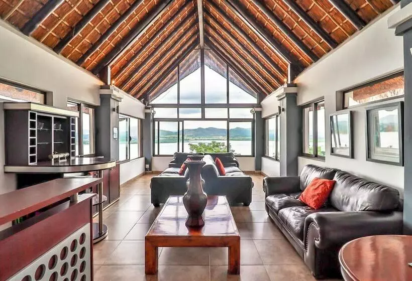 Majatalo Galagos Lodge