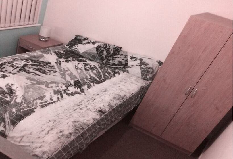 Пансион The L6 Guest Rooms