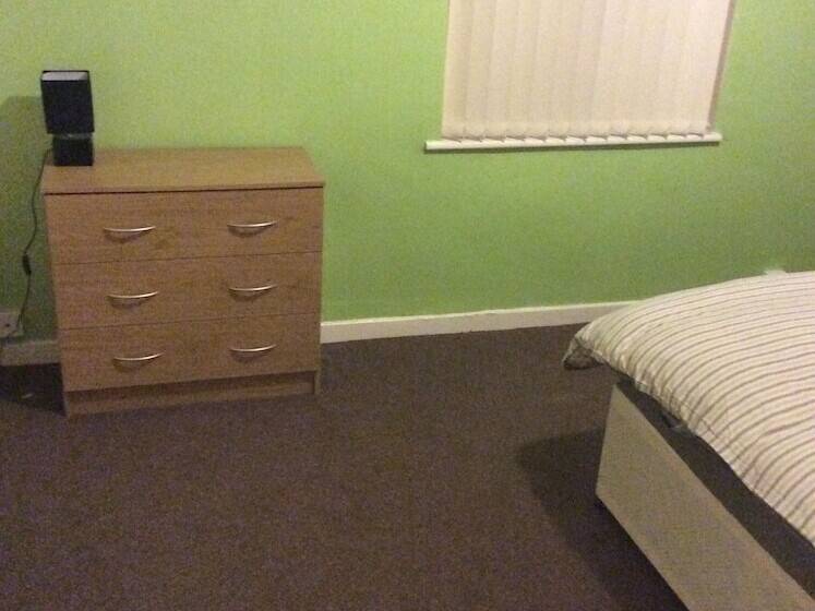 Пансион The L6 Guest Rooms