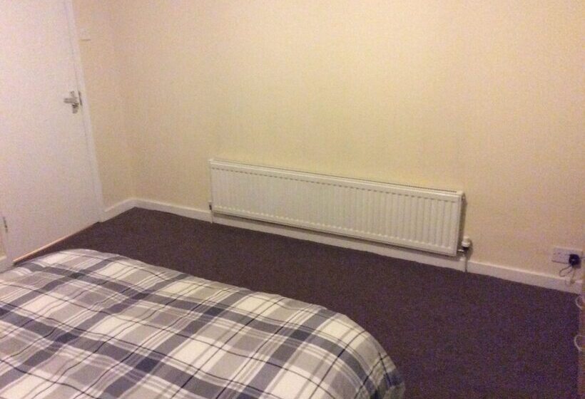 Пансион The L6 Guest Rooms