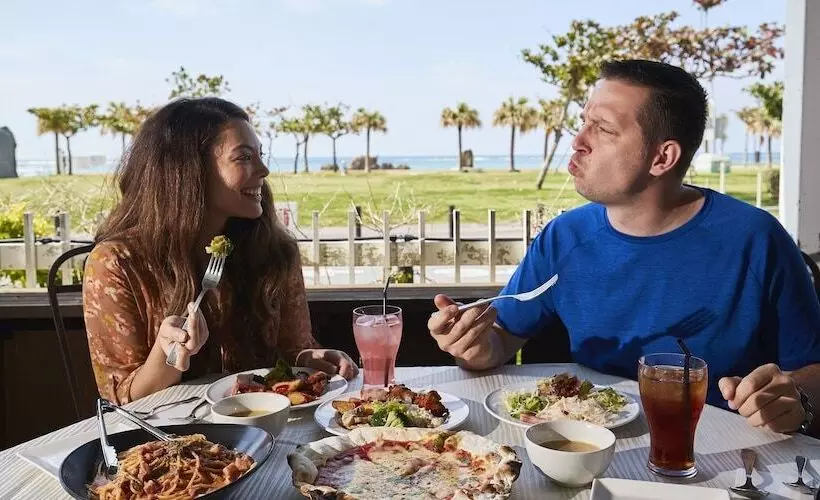 Beach Front Tower Mihama By Dsh
