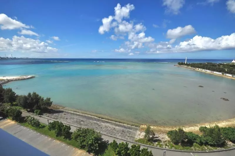 Beach Front Tower Mihama By Dsh