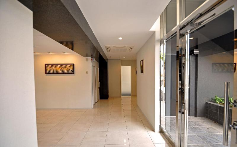 Beach Front Tower Mihama By Dsh