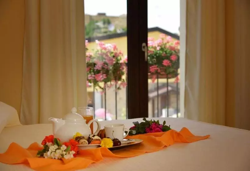 Hotelli B&b Portacastello