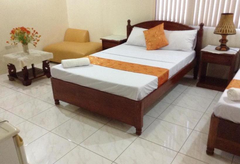 Hotelli Il Portico Boracay Beach Resort