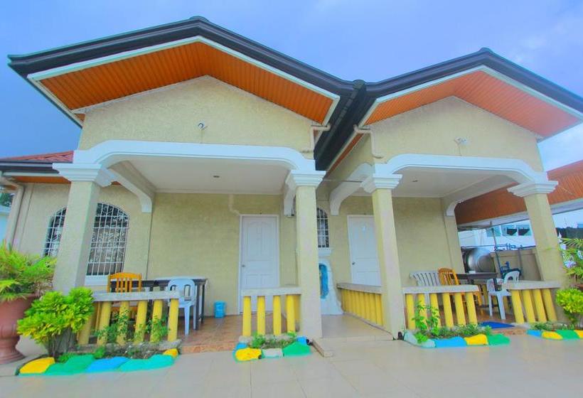 Hotelli Il Portico Boracay Beach Resort