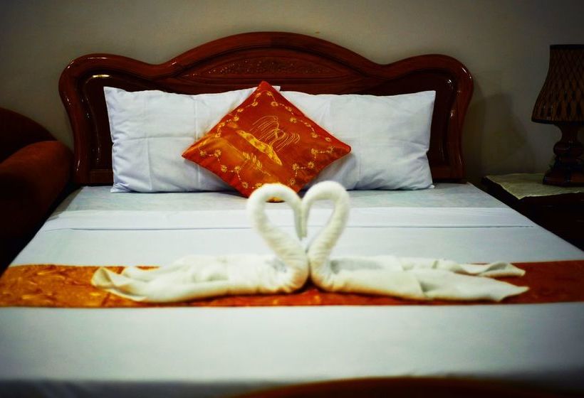 Hotelli Il Portico Boracay Beach Resort