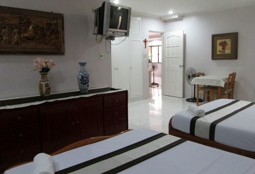 Hotelli Il Portico Boracay Beach Resort