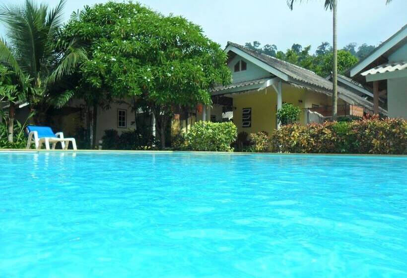 בית מלון כפרי Khaolak Banana Bungalow