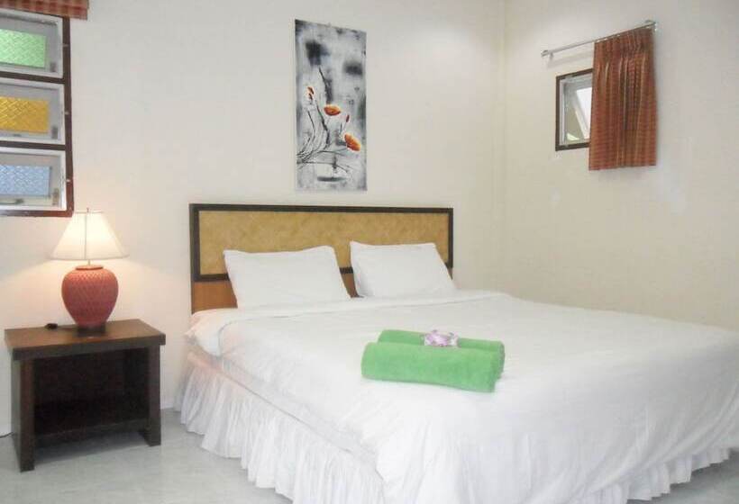 בית מלון כפרי Khaolak Banana Bungalow