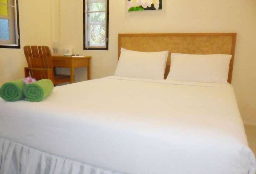 בית מלון כפרי Khaolak Banana Bungalow