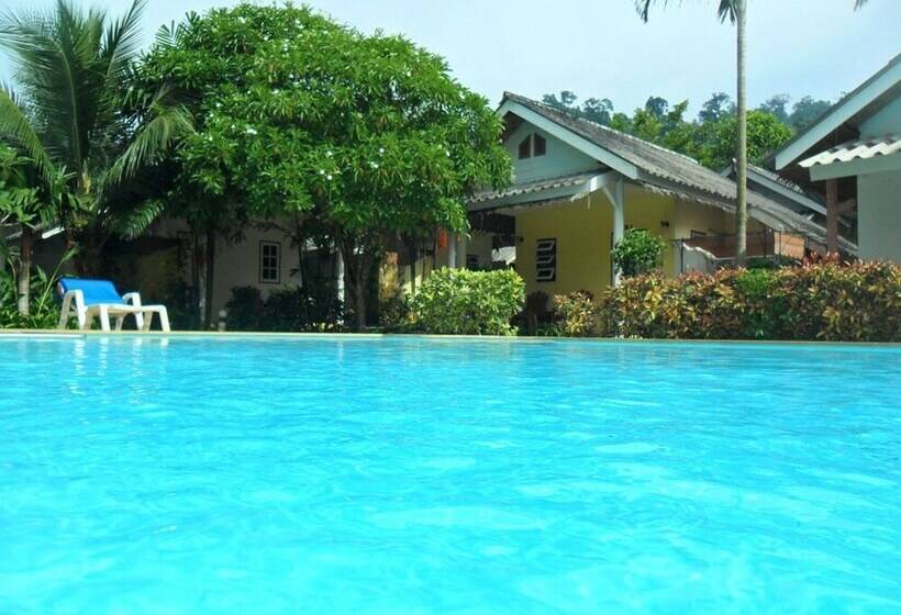 בית מלון כפרי Khaolak Banana Bungalow