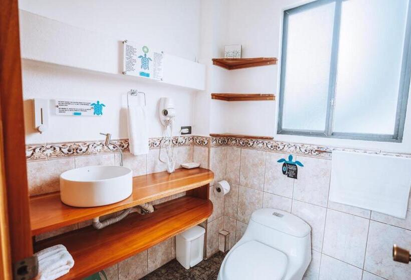 בית מלון כפרי Maidith Galapagos Inn