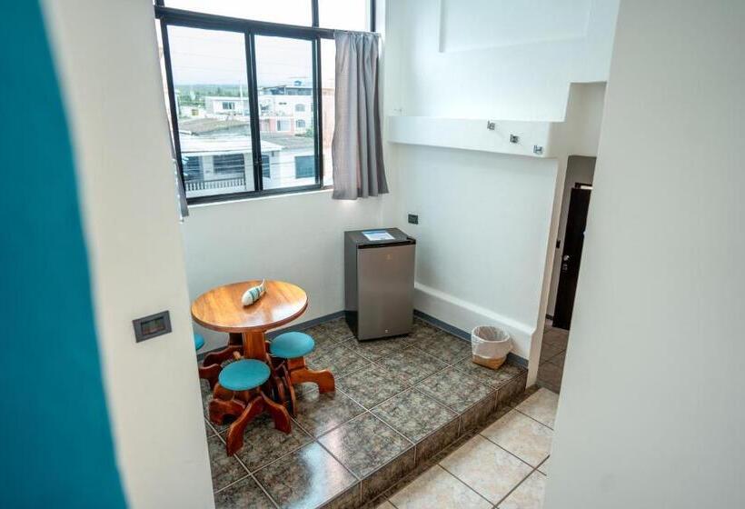 בית מלון כפרי Maidith Galapagos Inn