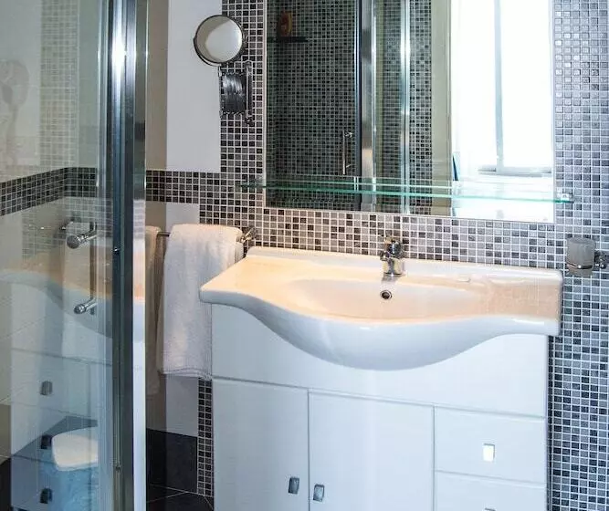 Hotelli Maniel Beach