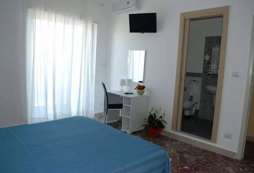 Hotelli Maniel Beach