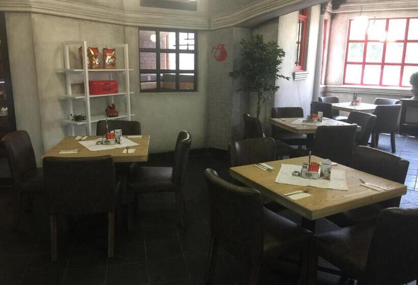 Hotel Picanha Grill Guest House & Events Venue