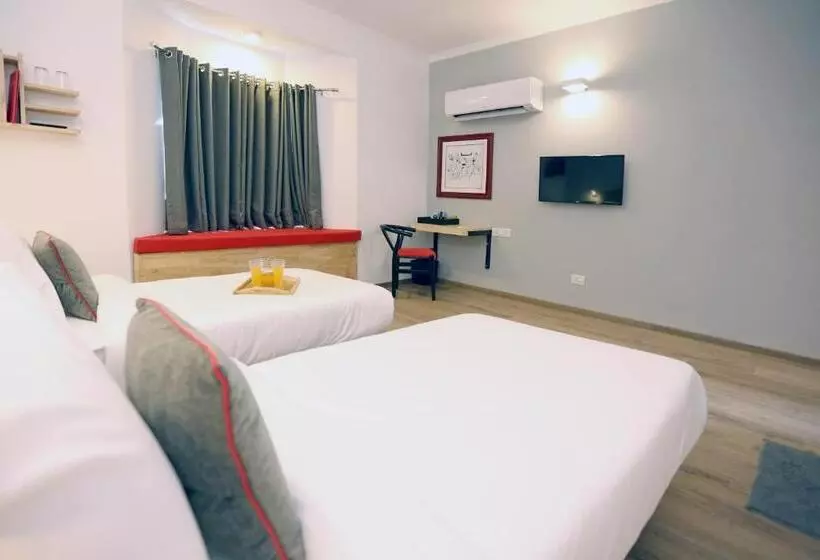 ホテル OYO Townhouse 017 HUDA City Center