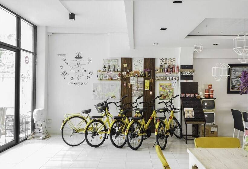 Отель The Private