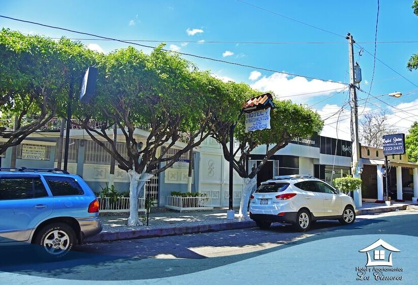 هتل Y Apartments Los Cisneros