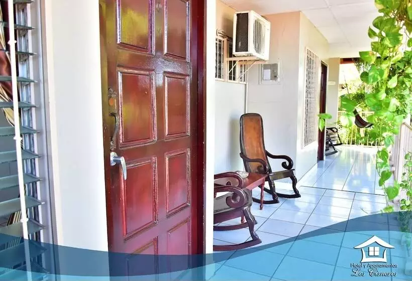 هتل Y Apartments Los Cisneros