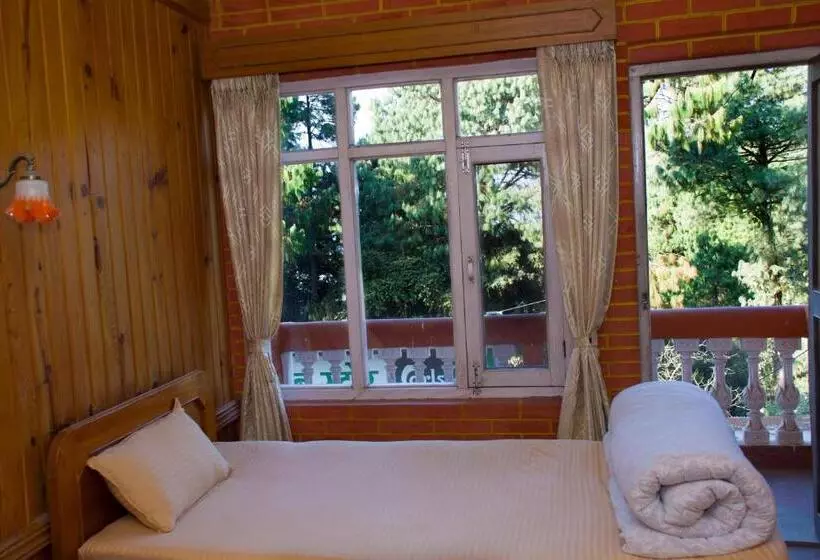 Langtang View Nagarkot Bed & Breakfast