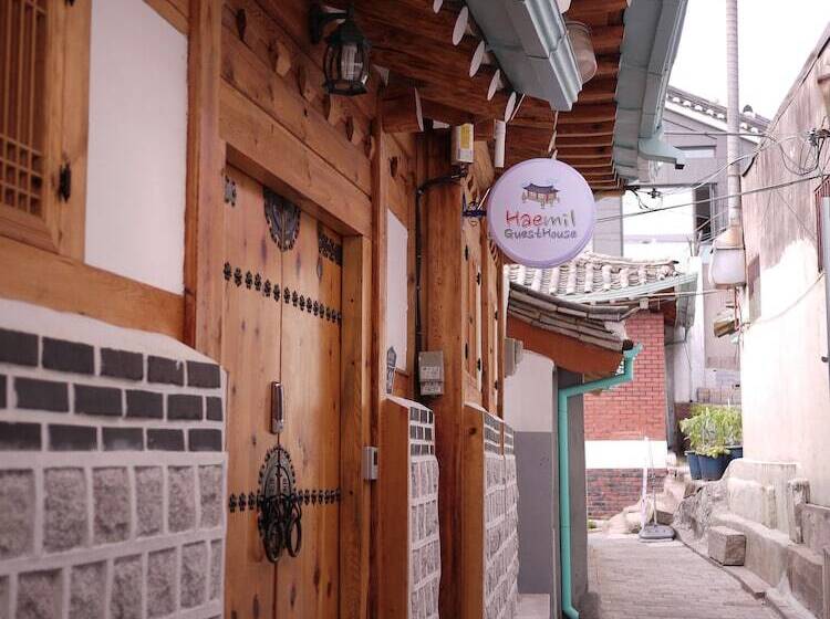 פנסיון Haemil Hanok Guesthouse