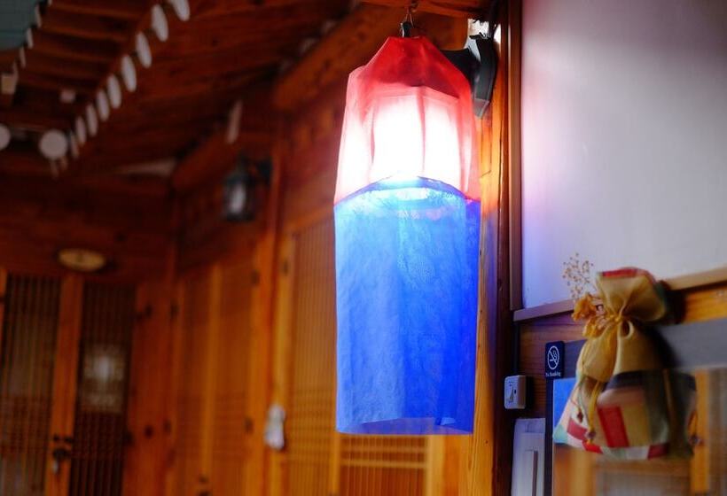 פנסיון Haemil Hanok Guesthouse