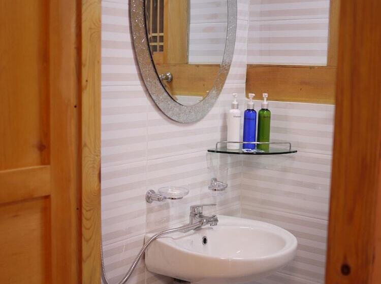 פנסיון Haemil Hanok Guesthouse