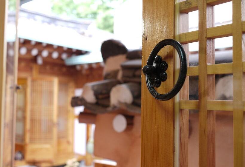 פנסיון Haemil Hanok Guesthouse