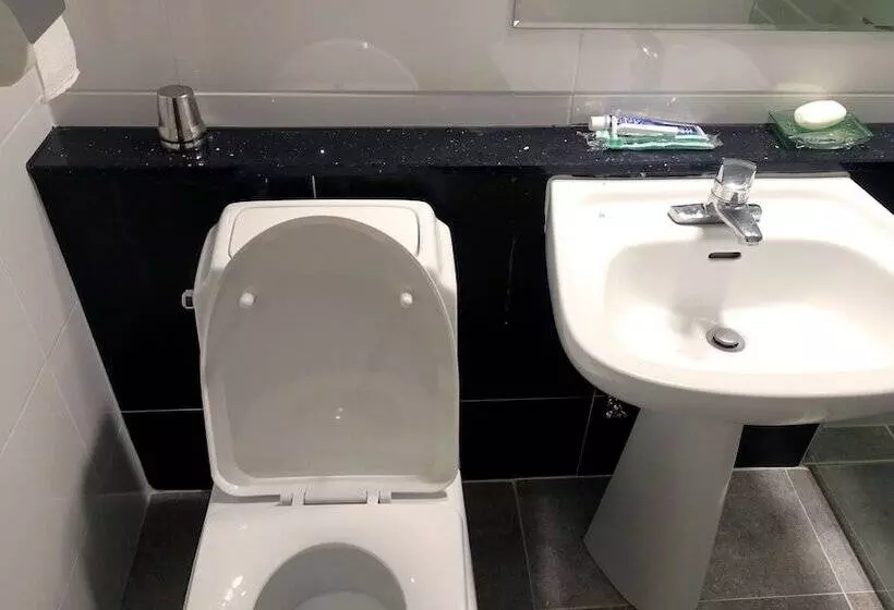 Majatalo Happy Memory