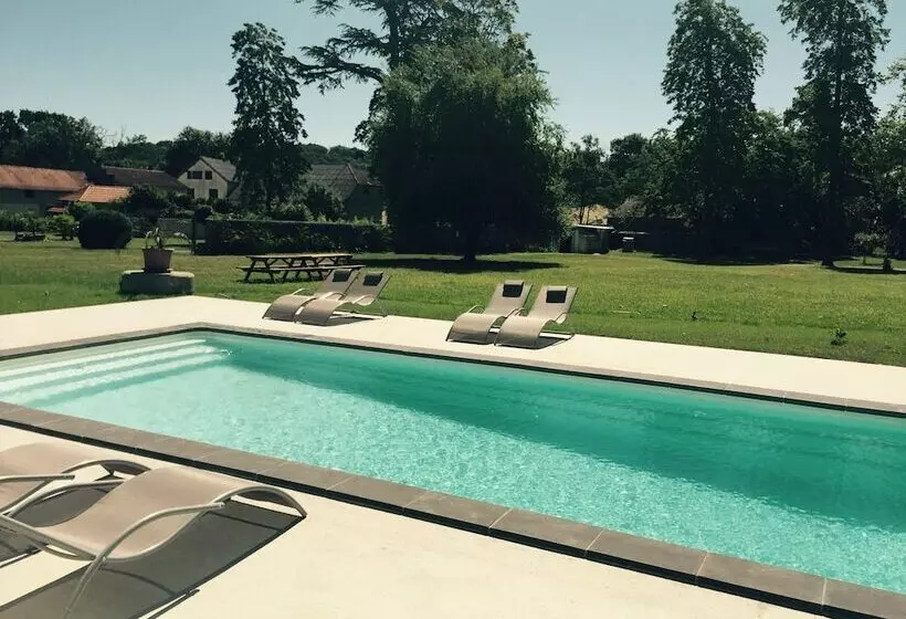 Majatalo Le Château D'orleix