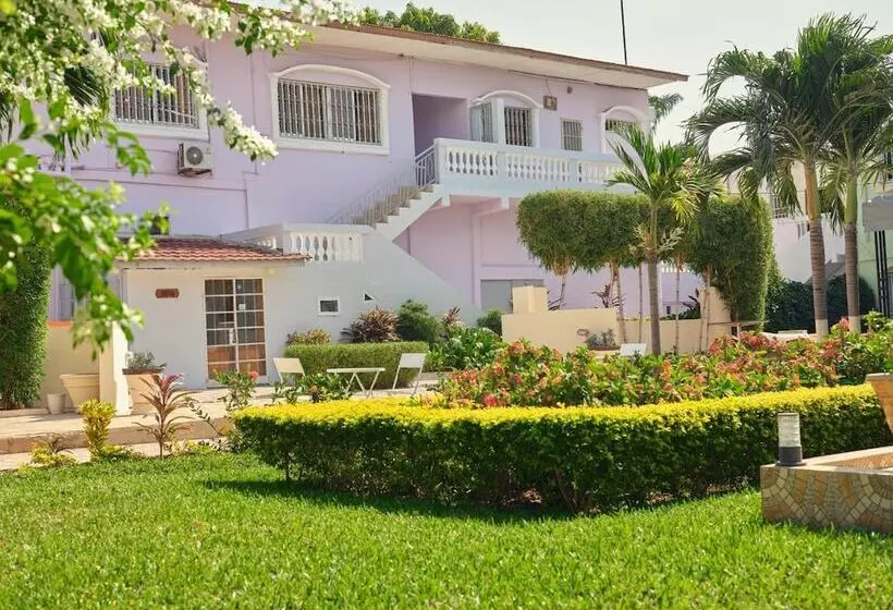 پانسیون Pelican Residence